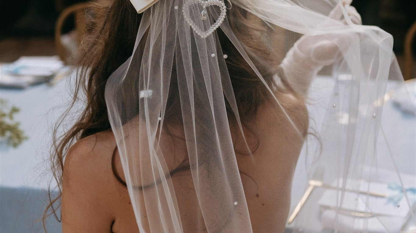 The Bow headpiece: The bridal bow moments of 2025