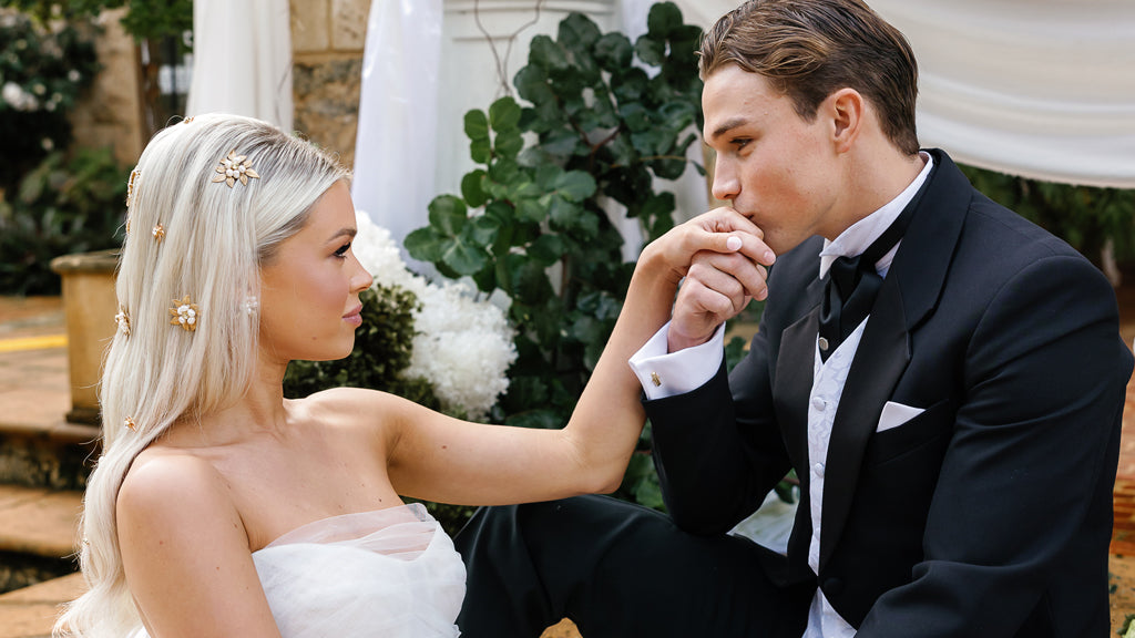 This Bridgerton-Inspired Wedding Shoot has us counting down to Season 4