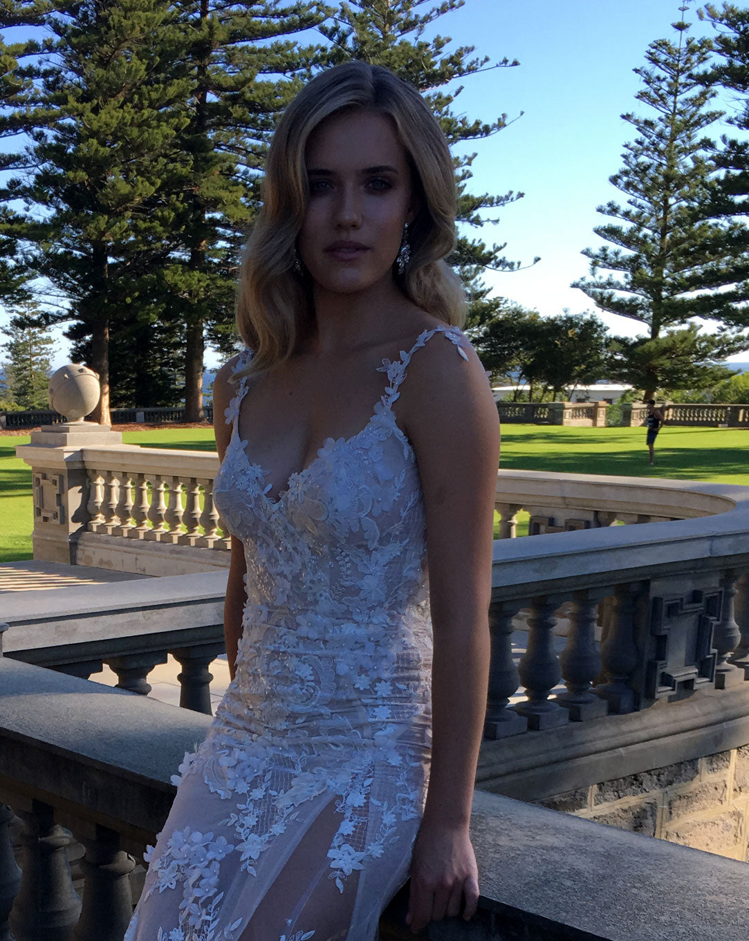 wedding earrings - Diva vintage leaf and crystal - by Kezani 5