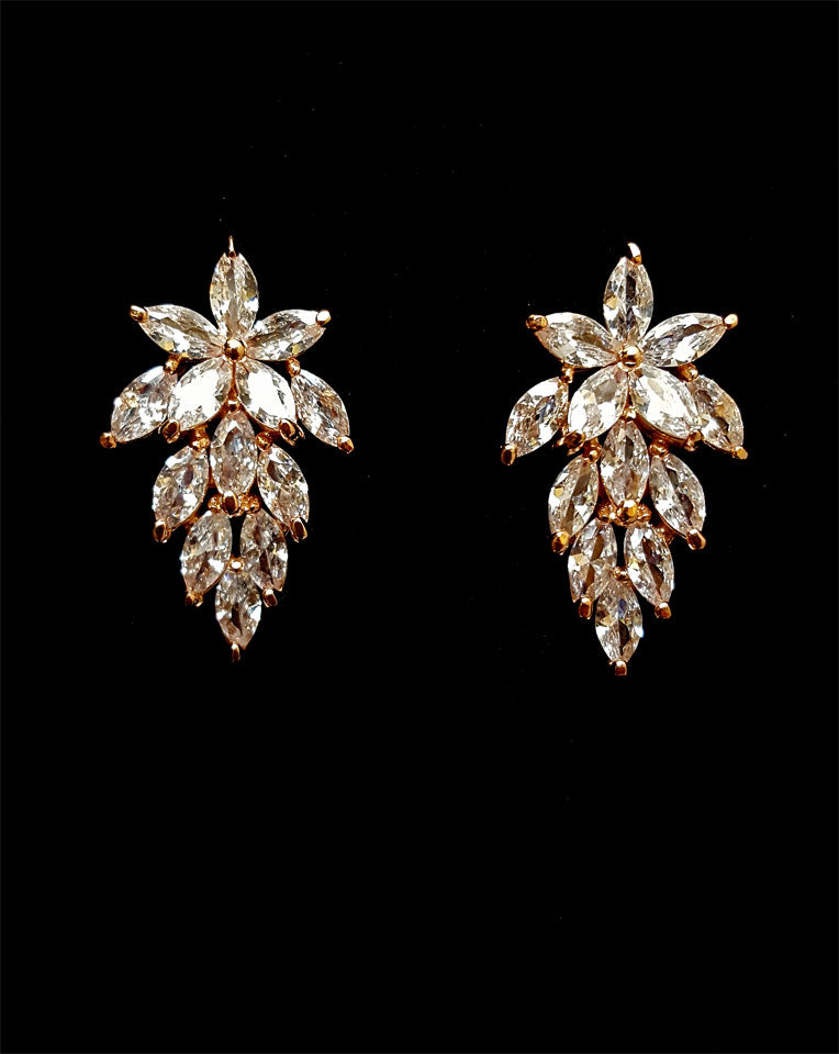 Bridal earring Cluster Flower studs in gold