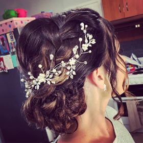 wedding hairvine for bride - pearl and vintage leaf - Laila - by Kezani Jewellery - real bride - side view