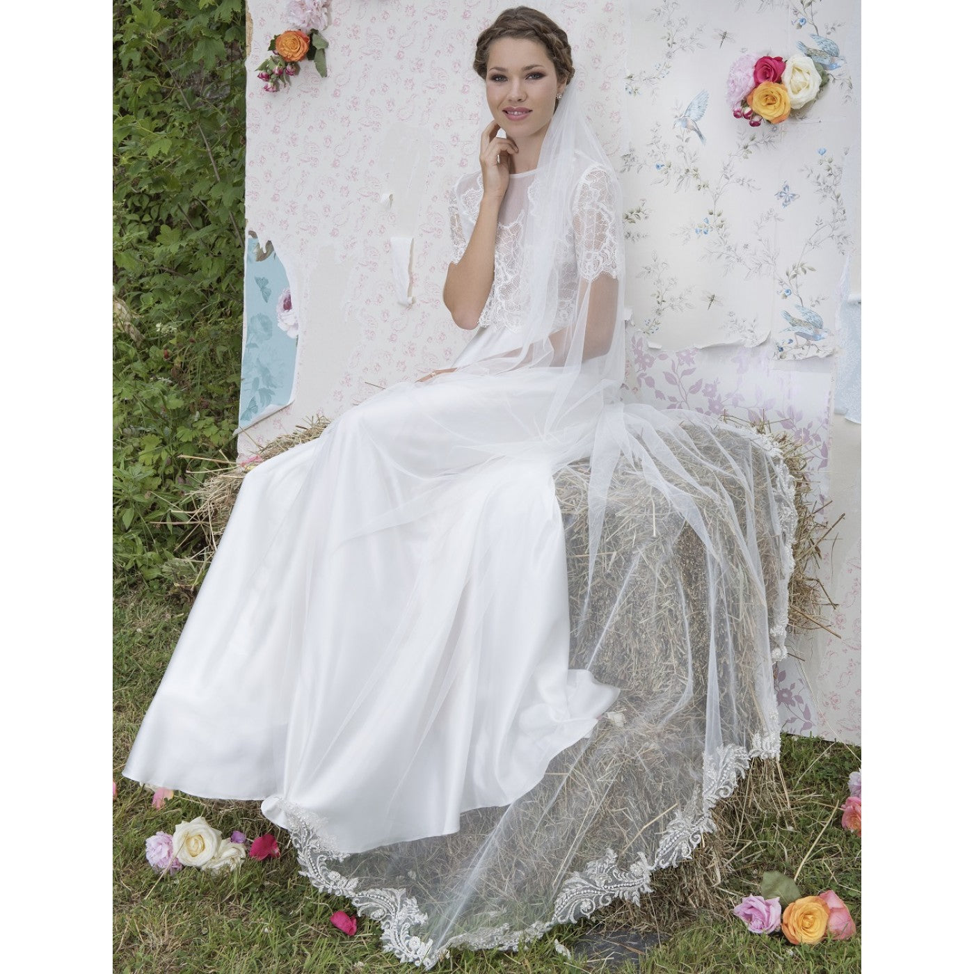 wedding and bridal veil - champagne lace edge with Italian tulle - Mallow by Rainbow - Kezani Jewellery 3