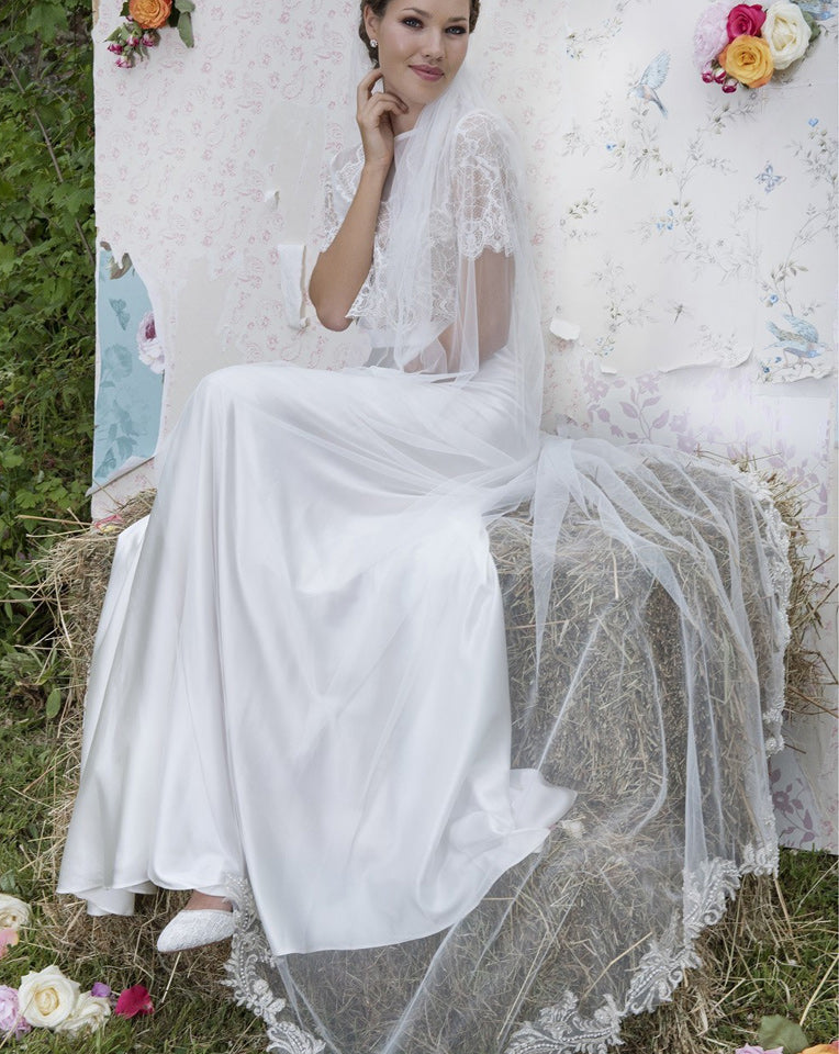 wedding and bridal veil - champagne lace edge with Italian tulle - Mallow by Rainbow - Kezani Jewellery